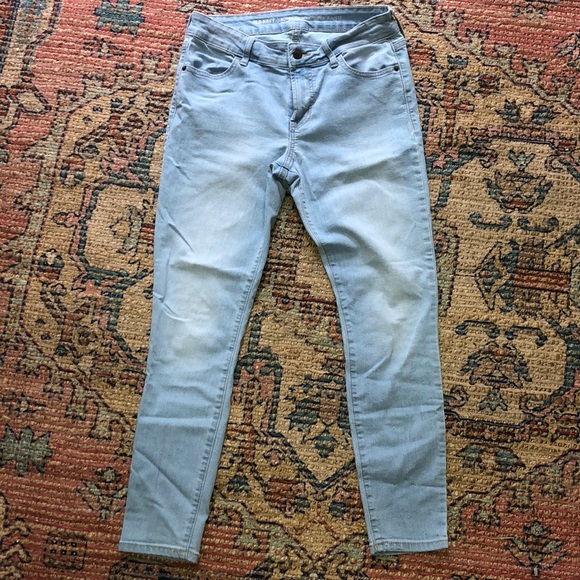 Old Navy Jeans - Picture 2 of 3